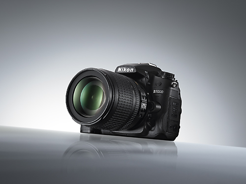 D7000