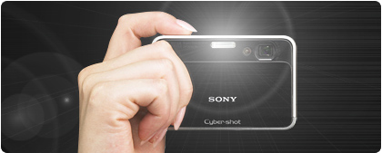 向各位呈現全新Cyber-shot系列相機T2,內建大量4GB記憶體、微笑快門 (Smile Shutter) 功能、HD配樂幻燈片 (Slideshow with Music),以及簡單的影像上傳步驟,提供5種不同的繽紛色彩